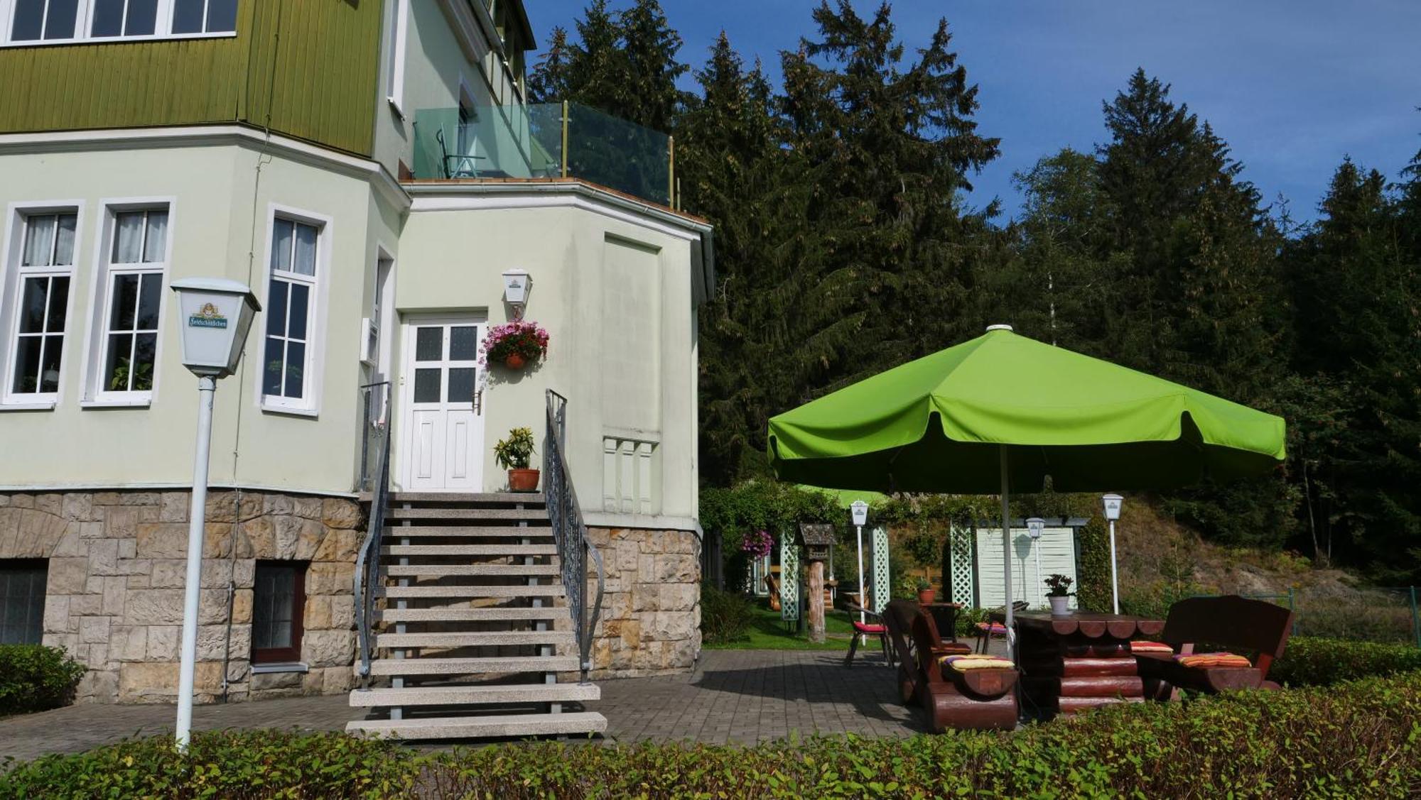 Pension Jeschkenblick Luftkurort Luckendorf Екстер'єр фото